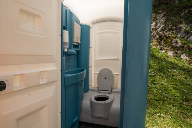 Portable Toilet Options We Offer in Chatham, IL